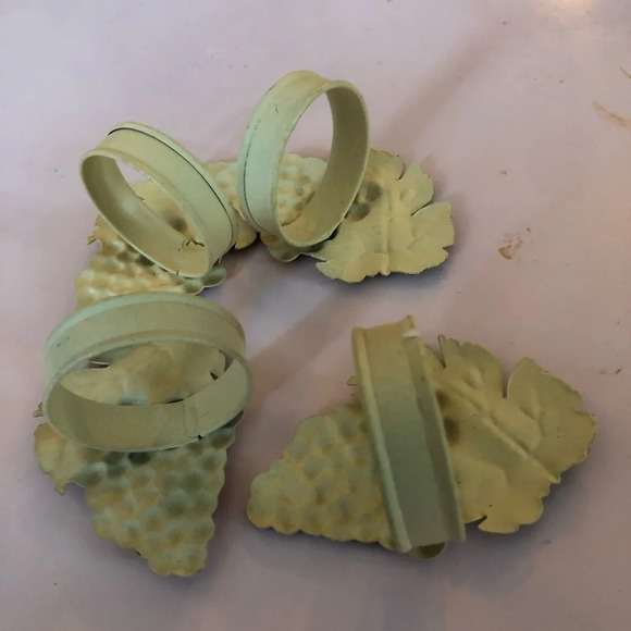 Vintage Green and Purple Grape Cluster napkin holders.shabby chic metal holders - Picture 2 of 7